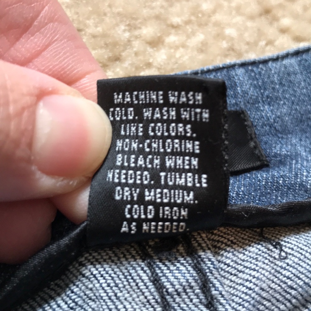 WHBM Flare Jeans - Picture 3 of 7